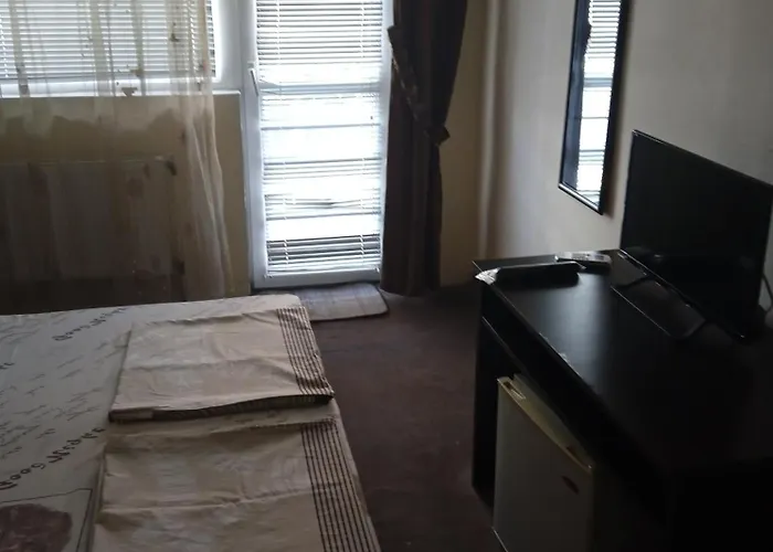 дани Apartament *