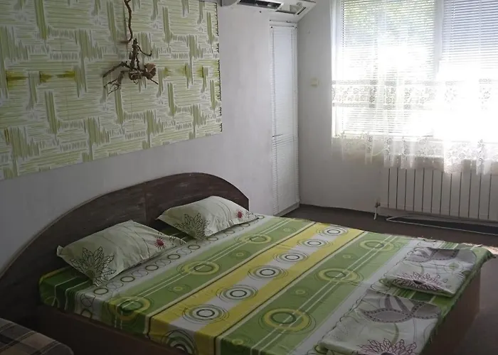 дани * Primorsko